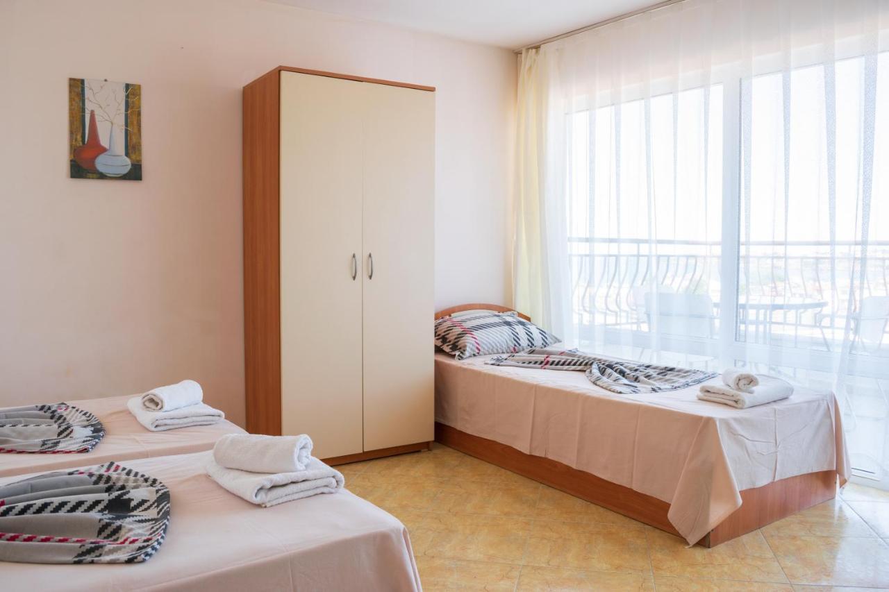 Guest House Eos Sozopol Exterior photo